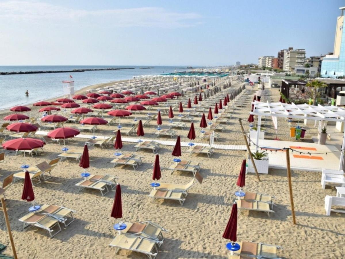 Hotel Tokio Village - Azzurro Club Lido Di Savio Exterior photo